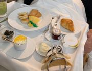 Bữa ăn trên không đắt nhất thế giới của Etihad Airways