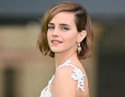 Emma Watson diện trang phục tái chế tại thảm đỏ lễ trao giải Earthshot Prize 2021