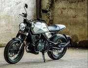 Brixton Crossfire 500 - chiếc mô tô phong cách cafer racer pha trộn nét hiện đại