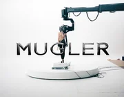 Mugler Thu Đông 2021: Kẻ thống trị màn đêm