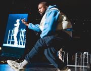Adidas Yeezy Foam Runner: Bị chê "xấu nhất quả đất" nhưng vẫn được fashionista khắp thế giới ưa chuộng