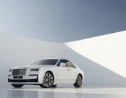 Chiêm ngưỡng hình ảnh Rolls- Royce New Ghost đi vòng quanh thế giới