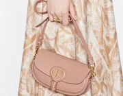 Dior mang đến diện mạo mới cho mẫu túi Bobby