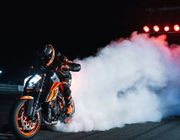 KTM 1290 Super Duke R có thêm biến thể Evo