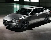 Nissan Altima bổ sung thêm phiên bản Midnight Edition 2022 có gì "chất"?