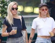 Kristen Stewart chính thức đính hôn với bạn gái Dylan Meyer