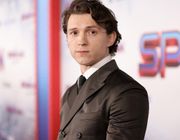 Tom Holland đã sẵn sàng để tạm biệt “Người nhện”