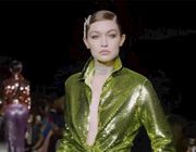 Tom Ford hào nhoáng trong bộ sưu tập Xuân/Hè 2022