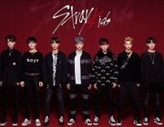 Đĩa đơn "Christmas EveL" - Stray Kids với những hình ảnh đậm chất giáng sinh