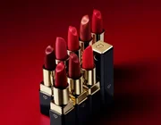 BST son môi lấy cảm hứng từ đóa hoa của Clé de Peau Beauté