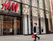 H&M đứng trước làn sóng tẩy chay vì "thay đổi bản đồ online"