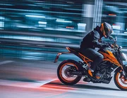 Giá bán KTM 200 Duke 2021 dự kiến 100 triệu đồng tại thị trường Việt Nam