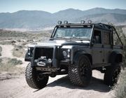 3 triệu USD để sở siêu xe Himalaya Defender tùy chỉnh & máy bay Turboprop Kodiak