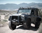 3 triệu USD để sở siêu xe Himalaya Defender tùy chỉnh & máy bay Turboprop Kodiak