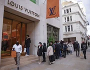 Louis Vuitton, Prada và Cartier liên minh dự án Aura Blockchain chống hàng giả
