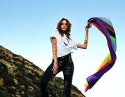 PUMA và Cara Delevingne ra mắt BST kỷ niệm Pride Month
