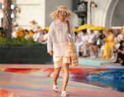 Sao Việt lựa chọn thời trang crochet cho hè 2021