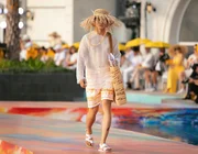 Sao Việt lựa chọn thời trang crochet cho hè 2021