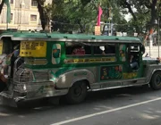 Thú vị những chiếc xe Jeepney đầy sắc màu ở Philippines