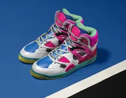 Gucci tạo cơn sốt mới với giày sneaker bằng chất liệu bền vững thuần chay Demetra