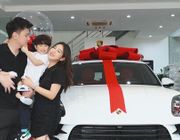 Trang Lou "chốt" Porsche trên dưới 4 tỷ mừng sinh nhật, bổ sung vào BST xe sang ai nhìn cũng thèm