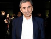 CEO Burberry từ chức để gia nhập thương hiệu đối thủ