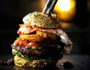 Chiếc burger đắt nhất thế giới có giá 6.000 USD