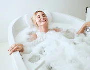 Tắm đúng cách giúp cải thiện làn da khỏe đẹp