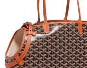 Chiếc túi Goyard biểu tượng nay đã có phiên bản dành riêng cho … thú cưng