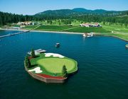Chiêm ngưỡng sân golf “trôi” độc đáo nhất trên thế giới