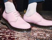Phong cách cực chất cùng Dr. Martens 1461 Iced