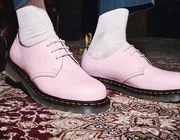 Phong cách cực chất cùng Dr. Martens 1461 Iced