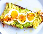 Bơ và trứng - Hai thực phẩm vàng giúp giảm cân, tăng vòng 3 được sao Việt ưa thích