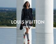 BST Louis Vuitton Cruise 2022 - hơi thở nghệ thuật đậm dấu ấn phong cách futuristic