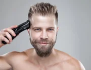 Bí quyết mùa... giãn cách: Hai kiểu tóc nam đơn giản, dễ cắt tại nhà