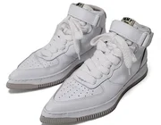 Giày Nike mũi nhọn gây tranh cãi vì thiết kế “quái dị”