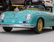 Xe cổ Porsche 356 Speedster 1955 hồi sinh