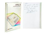 Hướng dẫn sử dụng Apple II do Steve Jobs ký tên được đấu giá 18 tỷ VNĐ