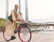 Sang trọng dạo phố trên chiếc xe đạp Louis Vuitton 700 triệu VNĐ