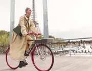 Sang trọng dạo phố trên chiếc xe đạp Louis Vuitton 700 triệu VNĐ