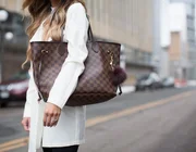 Túi hiệu vintage bất ngờ lên ngôi trong mùa dịch