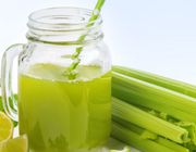 4 công thức detox cần tây tốt cho sức khỏe