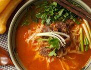 Cuối tuần, trổ tài vào bếp với món phở bò sốt vang ngon chuẩn vị