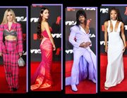 Điểm danh các ngôi sao thế giới trên thảm đỏ MTV VMAS 2021