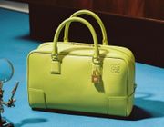 Kỉ niệm 175 năm thành lập, Loewe đưa thiết kế Amazona trở lại