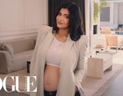 Kylie Jenner hé lộ biệt thự trong cuộc phỏng vấn “73 Questions” cùng Vogue