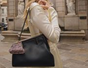 Các ngôi sao đã phối đồ với chiếc túi Fendi First như thế nào?