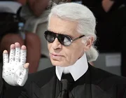 Đấu giá loạt vật phẩm giá trị của ông hoàng thời trang Karl Lagerfeld