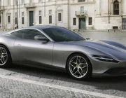Ferrari Roma được vinh danh là siêu xe xuất sắc nhất năm 2021