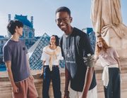 UNIQLO và Bảo tàng Louvre ra mắt dự án hợp tác tiếp theo